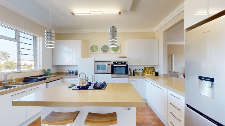 3 Bedroom Property for Sale in Summerstrand Eastern Cape